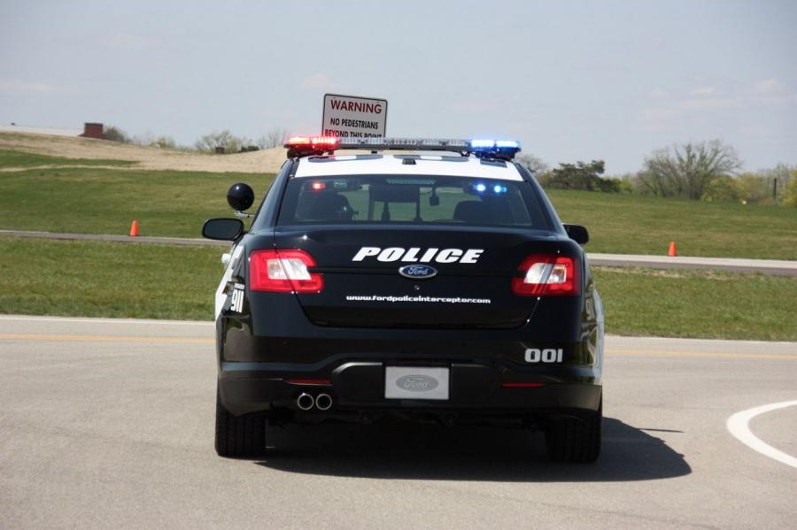  Ford Police Interceptor 2012 года  (фото 2 из 44)